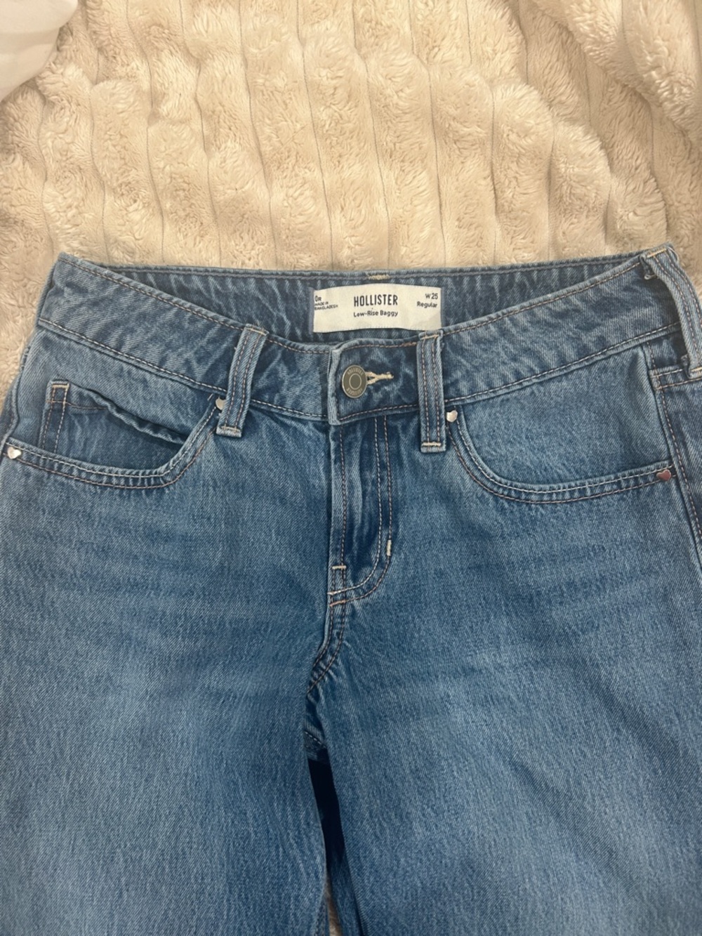 Hollister Women’s Light Blue High-Rise Jeans